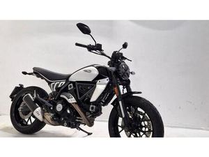 VENDO DUCATI SCRAMBLER 800 ICON (2023 - 24) USATA A COMO (CODICE 9540410) - MOTO.IT