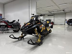 MXZ X-RS 600 SDI-593/594 LISÄSÄILIÖ ISKARIT, LÄMMITIMET!