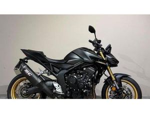 VENDO HONDA CB 1000 HORNET SP (2025 - 26) USATA A SEGRATE (CODICE 9900781) - MOTO.IT