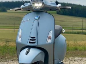 VESPA PRIMAVERA S 50 CCM HELLBLAUMATT NEUTZSTAND 1800KM