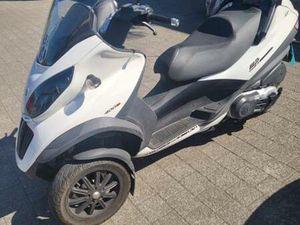 PIAGGIO MP3 400
