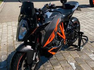 KTM SUPER DUKE