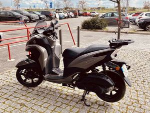 SCOOTER YAMAHA TRICITY 125 SETÚBAL (SÃO JULIÃO, NOSSA SENHORA DA ANUNCIADA E SANTA MARIA DA GRAÇA)