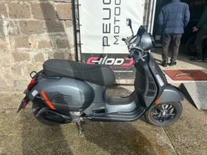 PIAGGIO VESPA 300 GTS SUPER