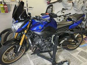 YAMAHA FZ 8