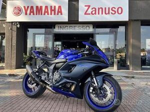 YAMAHA YZF R7 POCHI KM AKRAPOVIC