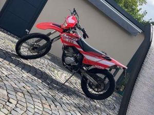 BETA RR 125 LC (EZ 2017) - MOTOR GENERALÜBERHOLT (2300 KM)