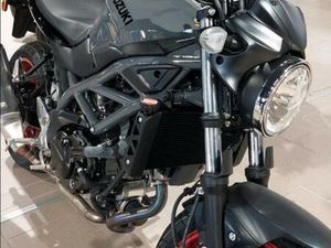MOTORRAD SUZUKI 650VS