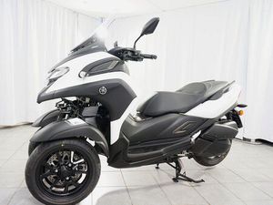 YAMAHA TRICITY 300 2025 AUTOFÜHRERSCHEIN DER KLASSE 3