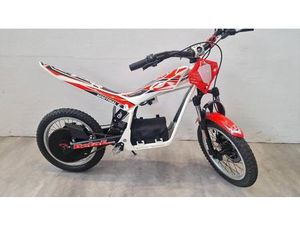 VENDO BETAMOTOR MINITRIAL ELECTRIC 16 (2014 - 26) NUOVA A ROSTA (CODICE 9501159) - MOTO.IT