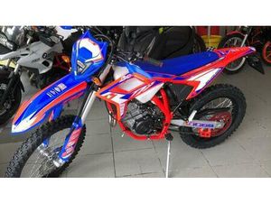 VENDO BETAMOTOR RR 125 4T ENDURO R (2024 - 26) NUOVA A MOENA (CODICE 9703893) - MOTO.IT