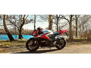 HONDA CBR600RR PC40