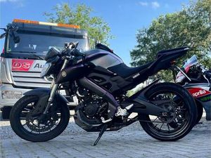 YAMAHA MT 125