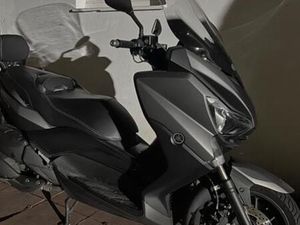 YAMAHA YP 400 R ROLLER GRAU