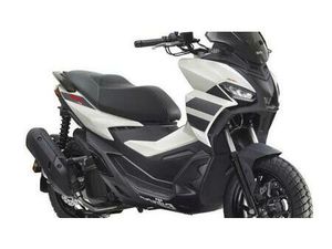 VENDO APRILIA SR GT 200 REPLICA (2025 - 26) NUOVA A GROTTAMMARE (CODICE 9904107) - MOTO.IT