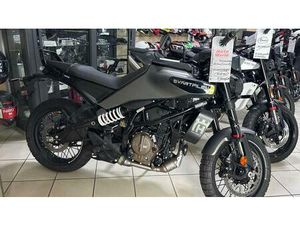 VENDO HUSQVARNA SVARTPILEN 125 (2024 - 26) NUOVA A APRILIA (CODICE 9624599) - MOTO.IT