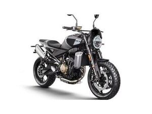 VENDO HUSQVARNA SVARTPILEN 801 (2024 - 26) NUOVA A CASNIGO (CODICE 9480322) - MOTO.IT