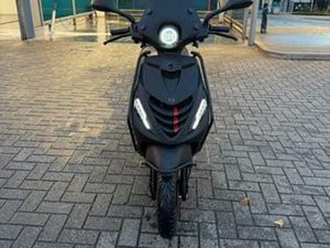 PIAGGIO ZIP 2020 — SCOOTERS | PIAGGIO — MARKTPLAATS