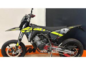 VENDO FANTIC MOTOR XMF 125 PERFORMANCE (2025 - 26) NUOVA A ALBIGNASEGO (CODICE 9731805) - MOTO.IT