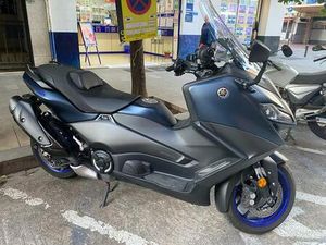 YAMAHA - TMAX 560