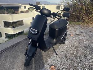 E-ROLLER YADEA DE38 CANTON BERNE -