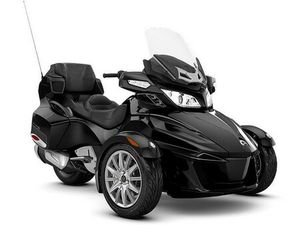 2015 CAN-AM® SPYDER® RT 6-SPEED MANUAL (SM6)