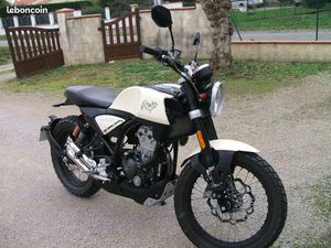 MOTO 125 RIEJU CENTURY