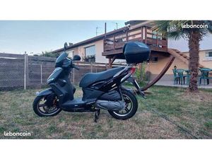 SCOOTER KYMCO AGILITY 125 CM3 EXCELLENT ÉTAT