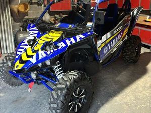 YAMAHA YXZ 1000R + REMORQUE PLATEAU BASCULANTE