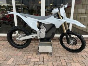 STARK VARG – MX / EX / SM – ELEKTRISCH – NIEUW 2026 — MOTOREN | OVERIGE MERKEN — MARKTPLAATS