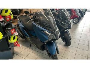 KYMCO X-TOWN CT 300I ABS - LED -USB-BIS 12 J. GARANTIE