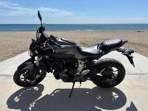 YAMAHA - MT 07