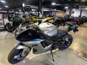 2026 SUZUKI GSX-R 600