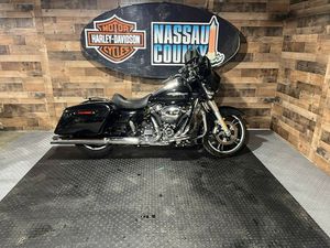 2017 HARLEY-DAVIDSON STREET GLIDE® SPECIAL