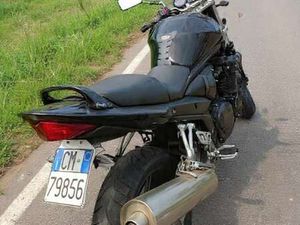 SUZUKI GS 650 GSF650 NERO