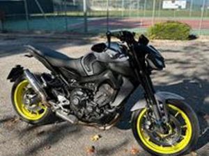 YAMAHA MT09