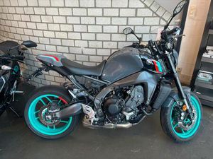 ② YAMAHA MT-09 2022