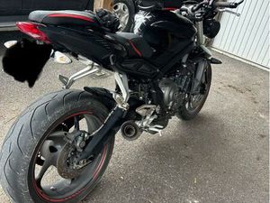 TRIUMPH STREET TRIPLE