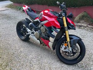 DUCATI STREETFIGHTER V4S