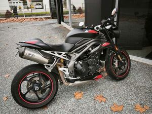SPEED TRIPLE RS