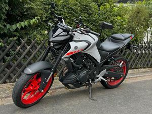 YAMAHA MT 03
