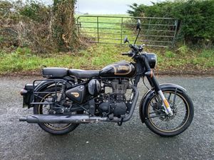 ROYAL ENFIELD CLASSIC 500 TRIBUTE BLACK EDITION