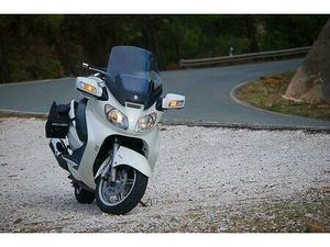 SUZUKI - BURGMAN 650 EXECUTIVE