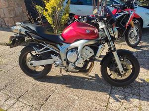 YAMAHA - FZ6