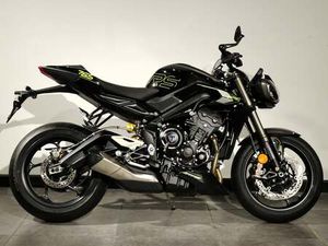 TRIUMPH STREET TRIPLE 765 RS FOR SALE IN LONDON