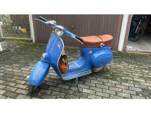 VESPA V50