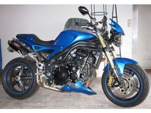 TRIUMPH SPEED TRIPLE 1050