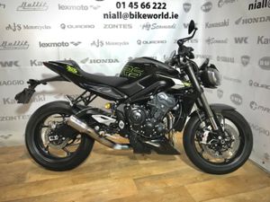 PRE-OWNED TRIUMPH STREET TRIPLE RS 2025