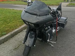 HARLEY DAVIDSON ROAD GLIDE