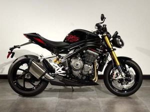 NEW TRIUMPH SPEED TRIPLE 1200 RS FOR SALE IN LONDON